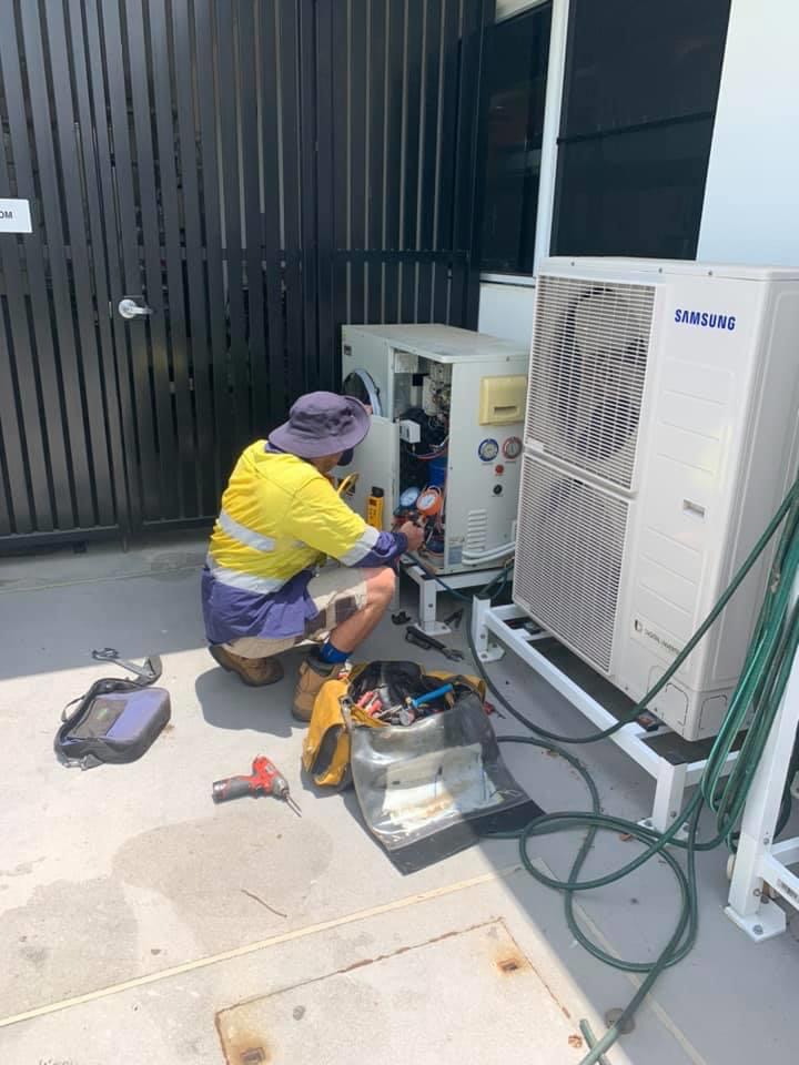JCOOL at work with our Townsville air conditioner cleaning service